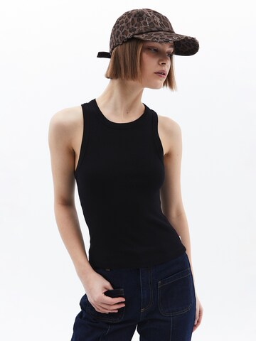 OXXO Top in Black