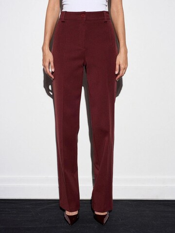 regular Pantaloni con piega frontale di Dilvin in rosso: frontale