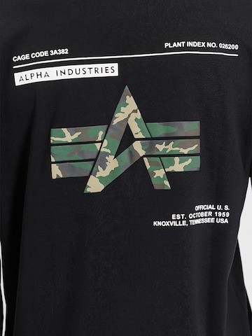 ALPHA INDUSTRIES T-shirt 'Camo' i svart