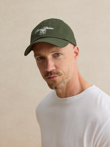 DAN FOX APPAREL Cap 'James' in Grün