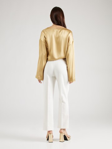 GUESS by Marciano Regular Chino trousers in Beige