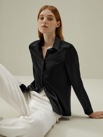 Lilysilk - Blusa en negro