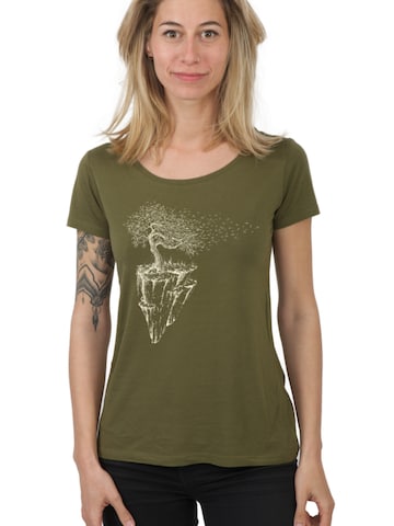 Life-Tree Shirt 'Fairwear Bambus Maple Island' in Grün: Vorderseite