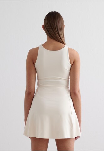 Aim'n Sportkleid 'Sense' in Weiß
