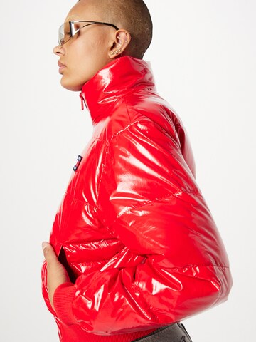 Tommy Jeans Zimska jakna | rdeča barva