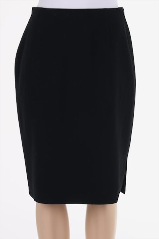 GIORGIO ARMANI Skirt in S in Black: front