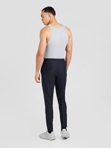 Completo per l'allenamento 'Challenger' di UNDER ARMOUR in nero
