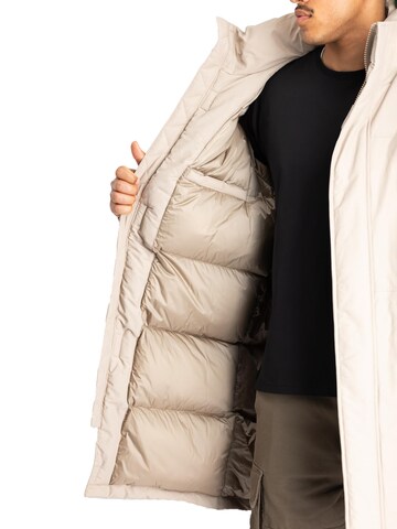 ALPHA INDUSTRIES Winter Parka in Beige