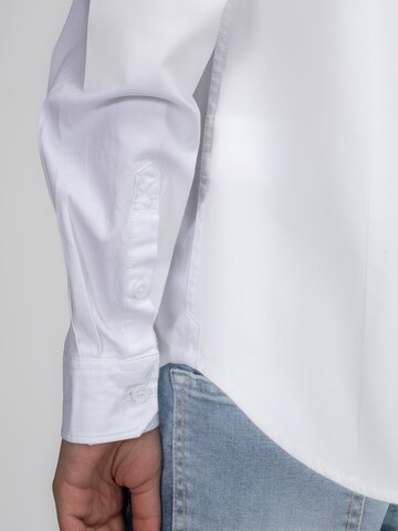 Coupe slim Chemise 'Mcgrath' Petrol Industries en blanc