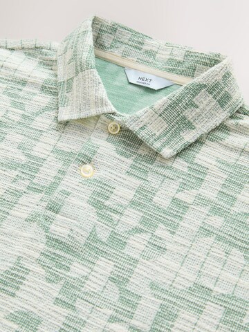 Tricou de la Next pe verde