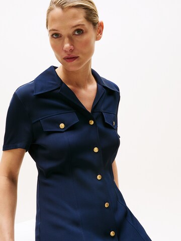 TOMMY HILFIGER Košilové šaty – modrá