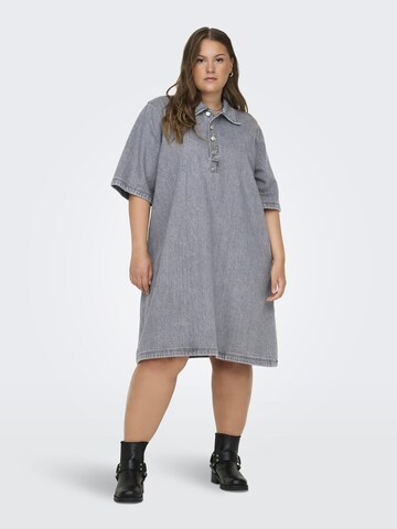 ONLY Carmakoma - Vestido camisero en gris
