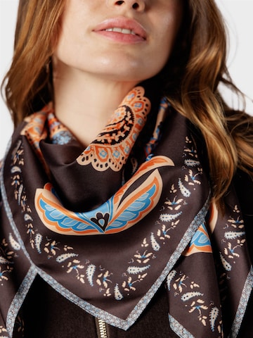 NAULOVER Scarf ' ' i brun: framsida
