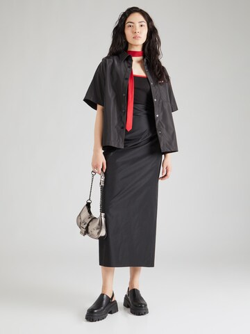 TOPSHOP Kjol i svart