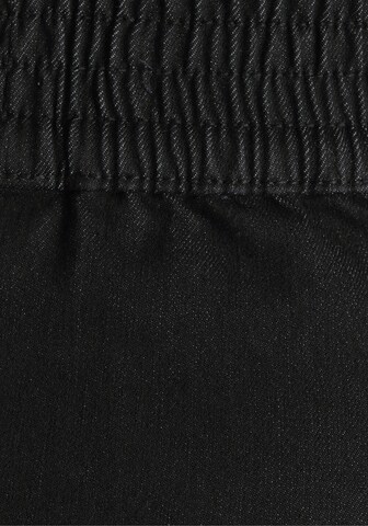 ARIZONA Skirt in Black