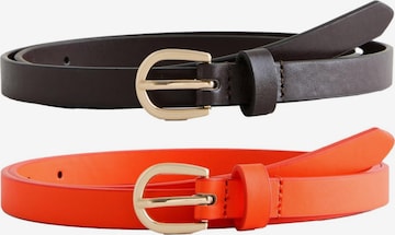 Next Riem in Bruin: voorkant