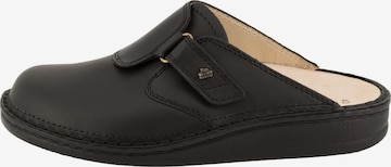 Finn Comfort Clogs 'Venedig' in Schwarz: Vorderseite