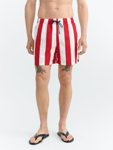 Thinking MU Board Shorts 'Limpopo' in Red