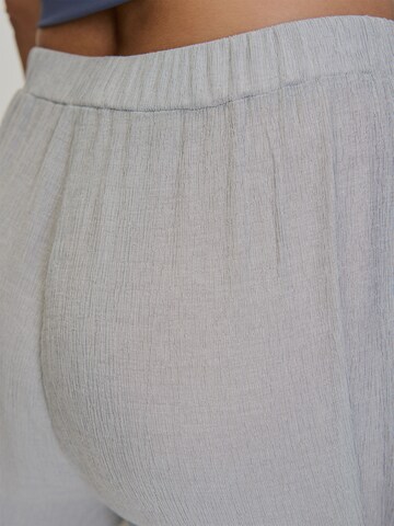 Wide leg Pantaloni di AMI ALY in grigio