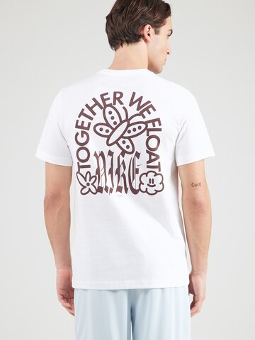 Nike Sportswear T-shirt 'WE FLOAT' i vit: framsida