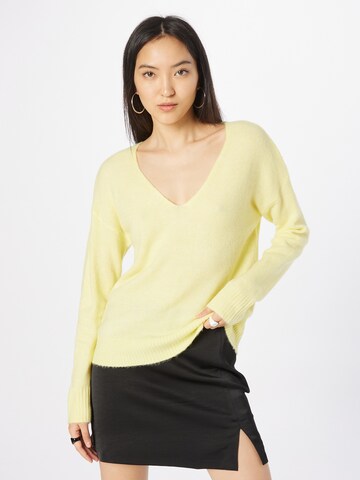 JDY Sweater 'CHARLY' in Yellow: front