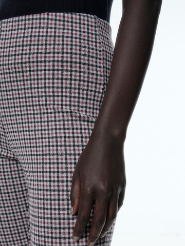 EDITED - Slimfit Pantalón en beige