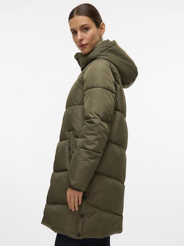 Veste d’hiver 'HALSEY' VERO MODA en vert