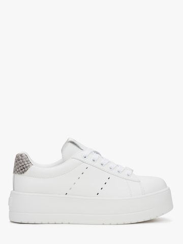 Estro Låg sneaker '2330-9' i vit: framsida