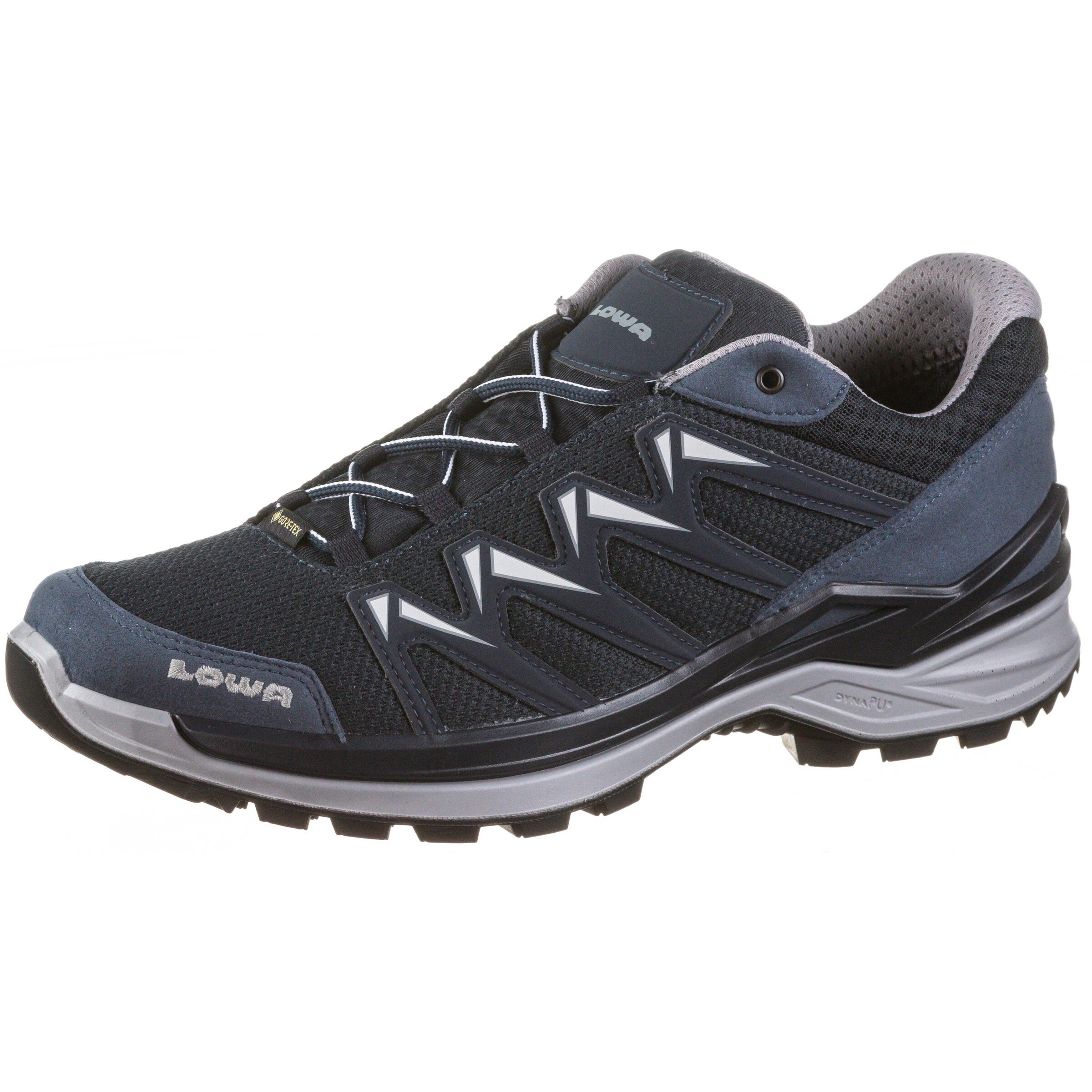 Chaussure basse 'Innox Pro' LOWA en noir : devant