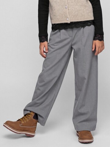 NAME IT - Pierna ancha Pantalón en gris: frente