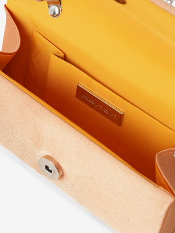 apriori Clutch in Orange