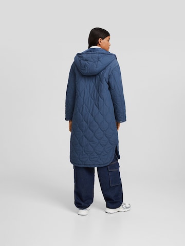 Bershka Tussenmantel in Blauw