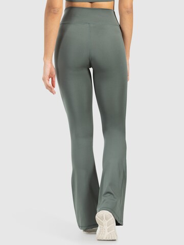 Smilodox Flared Leggings 'Loreen' in Green