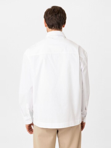 Coupe regular Chemise 'Jimin' Antioch en blanc