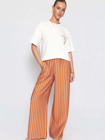 SASSYCLASSY Loose fit Pants in Orange