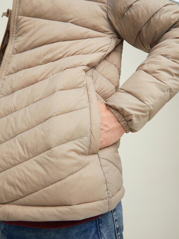 Veste mi-saison 'Hero' JACK & JONES en beige