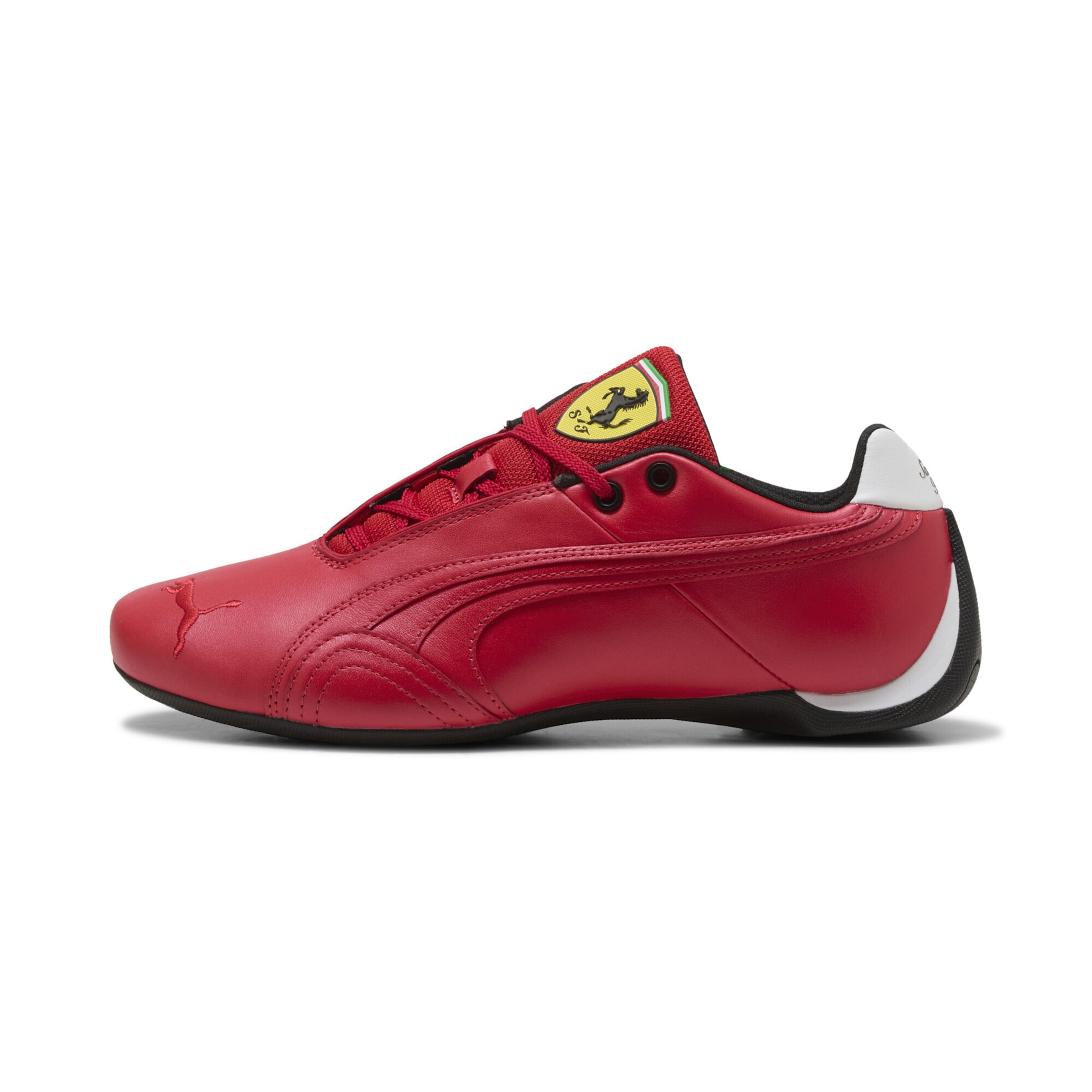 PUMA Sportschoen in Rood: voorkant