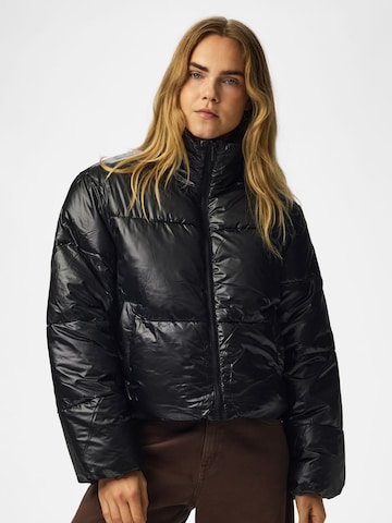 PIECES Übergangsjacke in Schwarz: Vorderseite