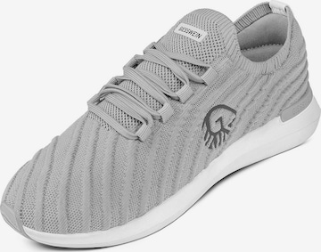 Baskets basses GIESSWEIN en gris : devant