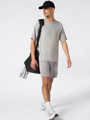 Champion Authentic Athletic Apparel Regular Urheiluhousut värissä harmaa