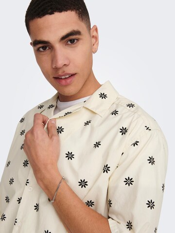 Comfort fit Camicia 'Tie' di Only & Sons in beige