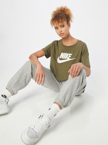 T-shirt Nike Sportswear en vert