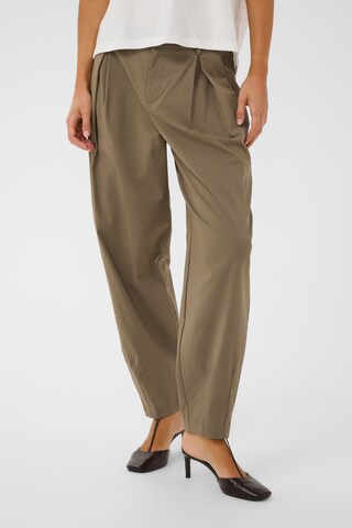 Effilé Pantalon à pince 'Jamie' CULTURE en beige : devant