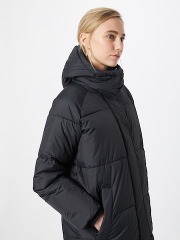 Manteau d’hiver 'Flawly 9543' minimum en noir