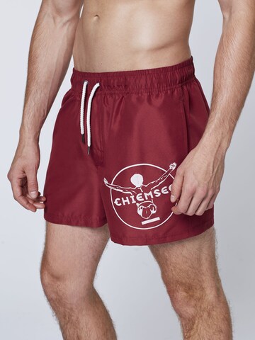 CHIEMSEE Regular Badeshorts in Rot