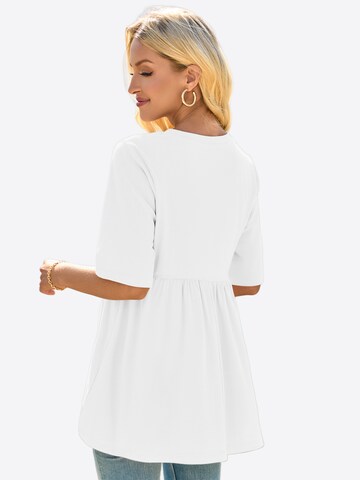 Tunica de la Imily Bela pe alb