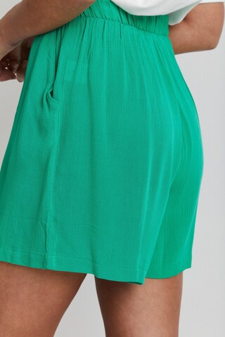 Wide leg Pantaloni 'MARRAKECH' di ICHI in verde