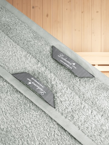 Lashuma Towel 'Lima' in Silver