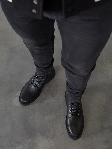 DAN FOX APPAREL Boots 'Alen' in Schwarz