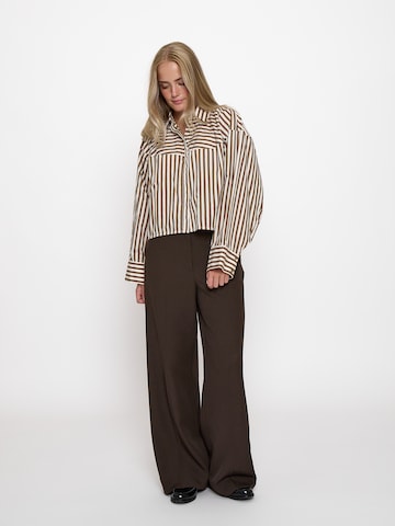 Peppercorn Shirt 'Sadie' in Brown